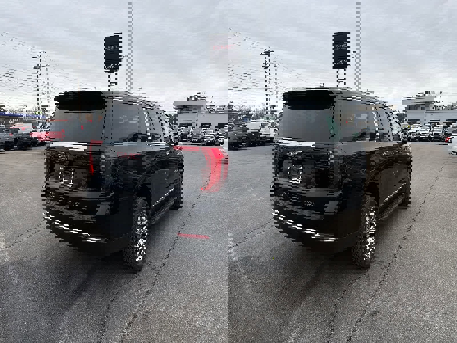 New 2026 GMC Yukon XL Elevation w/ Elevation Premium Package image 7