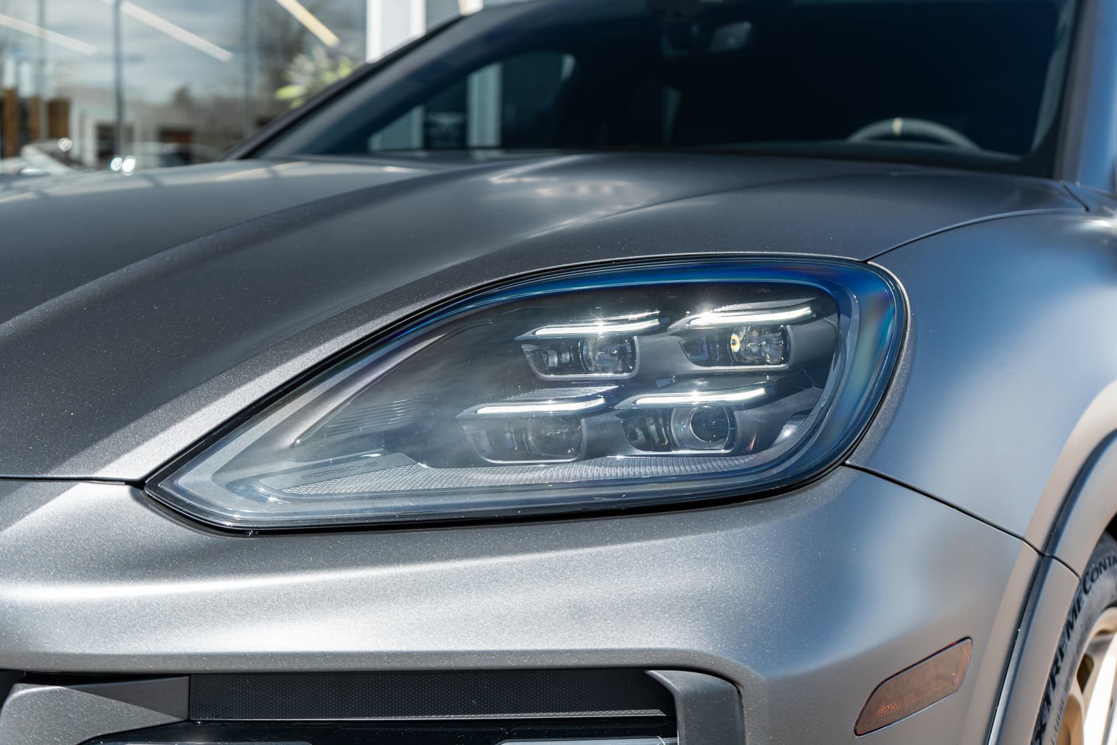 Used 2024 Porsche Cayenne Turbo GT AWD/4WD image 23