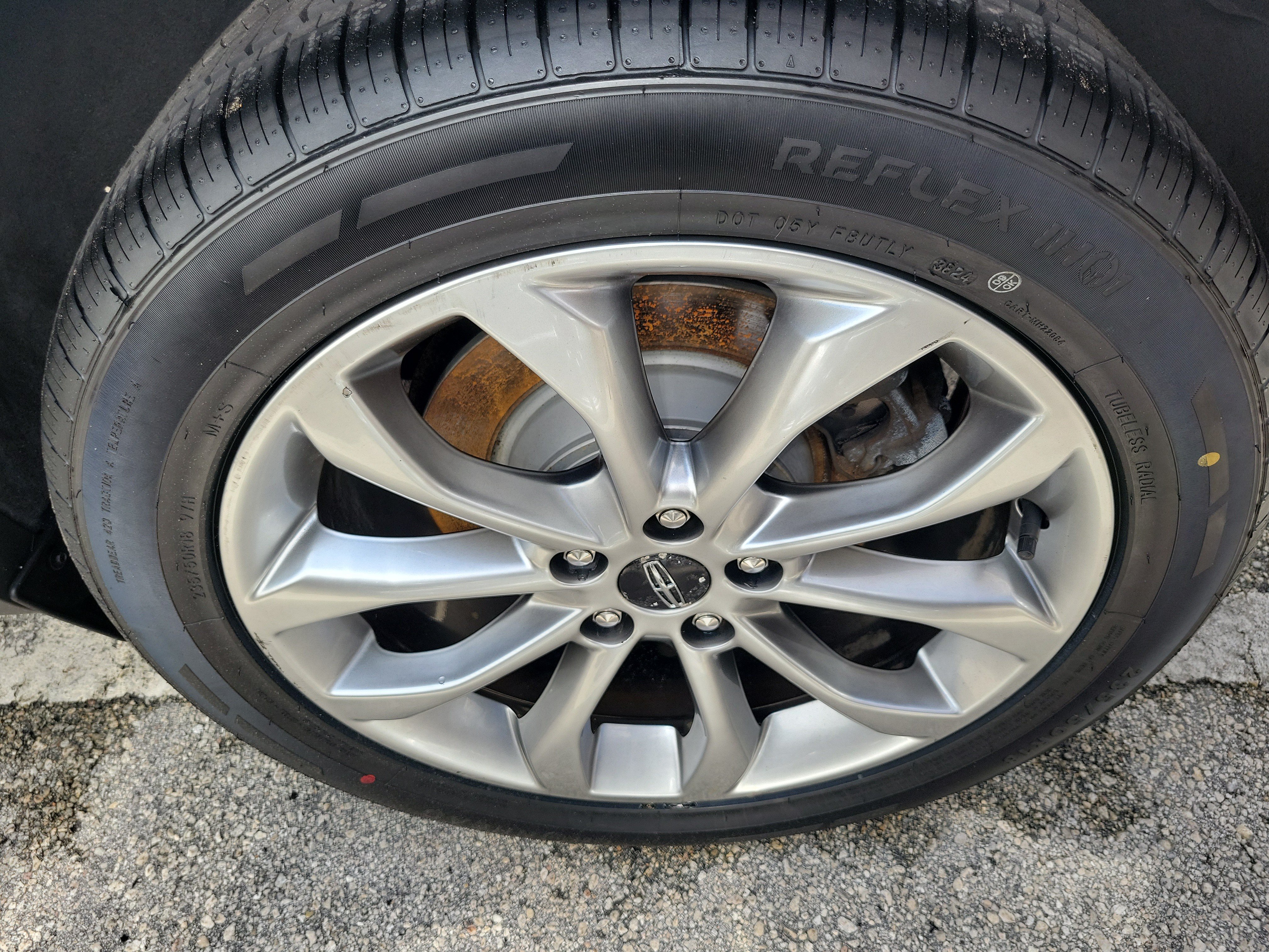 Used 2019 Lincoln MKC Select w/ Select Plus Package FWD image 6
