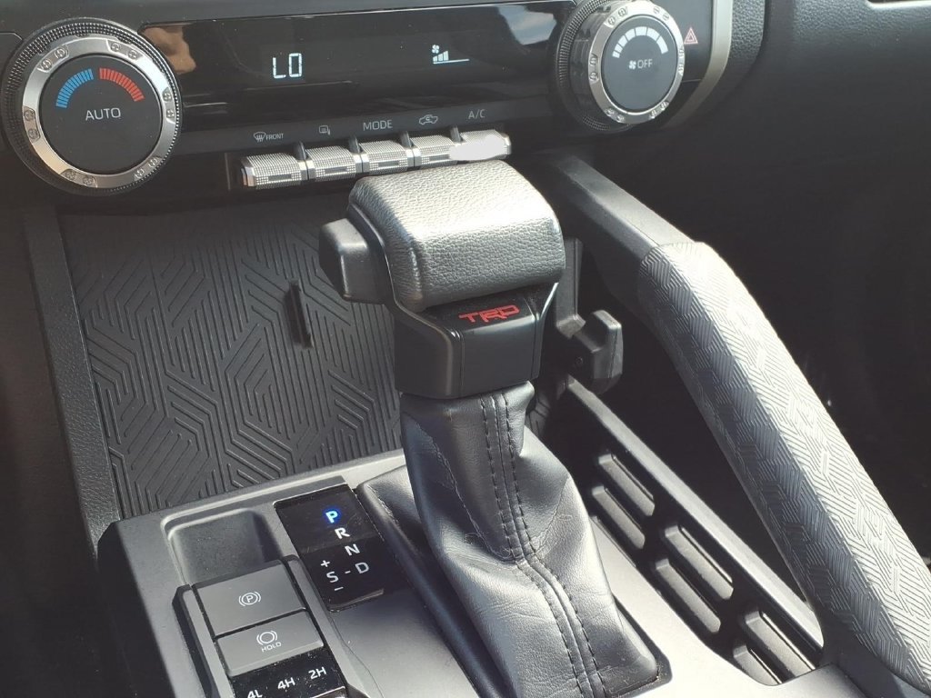 Used 2024 Toyota Tacoma TRD Off-Road AWD/4WD image 23
