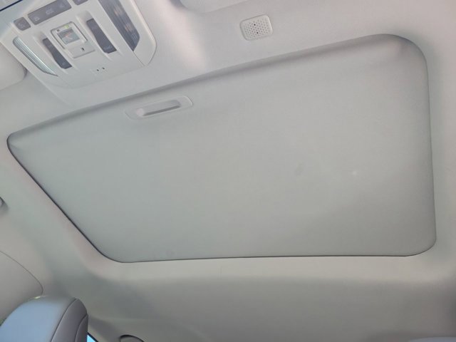 Used 2020 Toyota Highlander XLE image 20