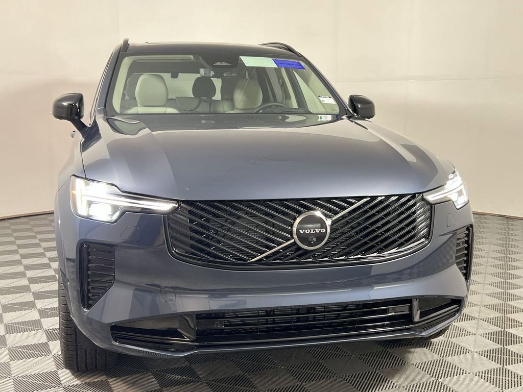 New 2026 Volvo XC90 B6 Ultra w/ Lounge Package image 3