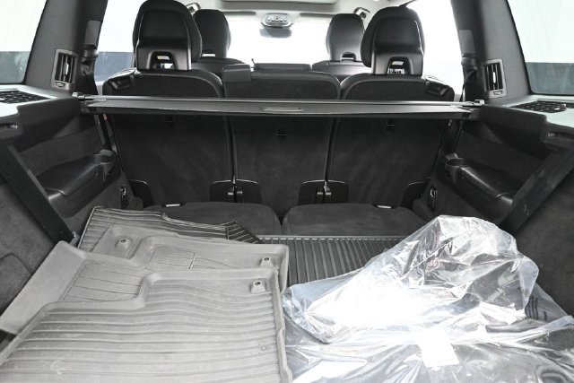 Used 2025 Volvo XC90 B6 Plus w/ Protection Package Premier AWD/4WD image 29