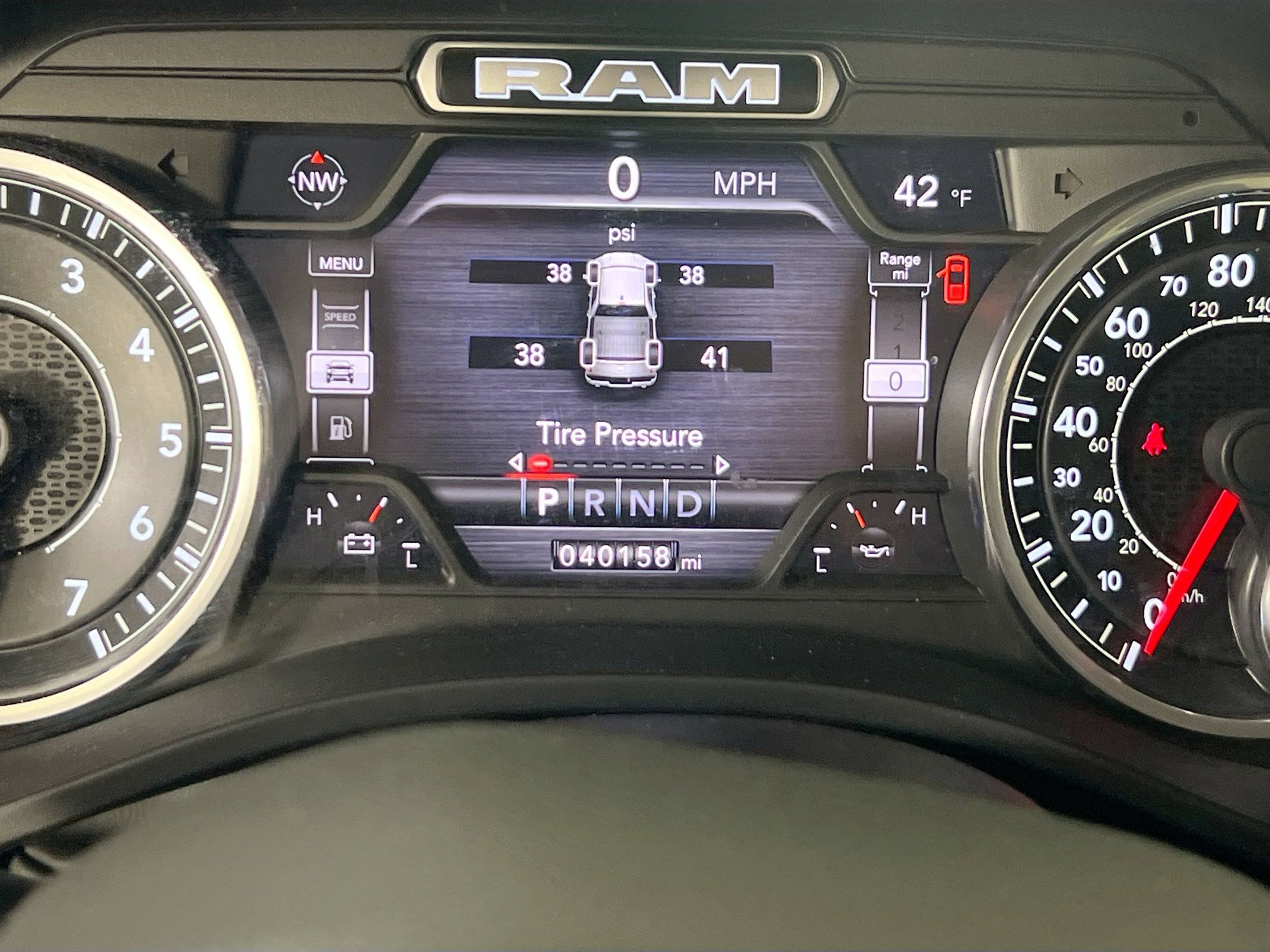 Used 2022 RAM 1500 Laramie AWD/4WD image 12