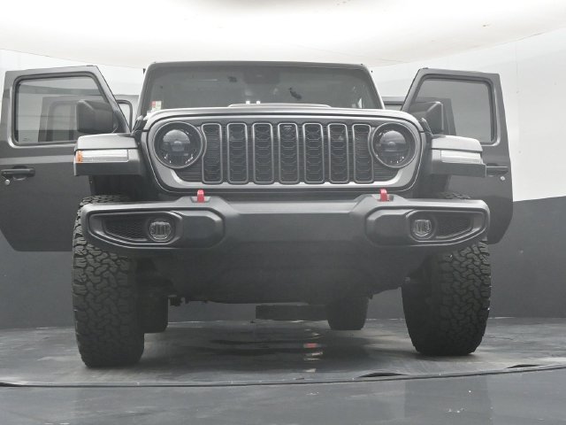 Used 2024 Jeep Wrangler Unlimited Rubicon w/ Technology Group AWD/4WD image 64