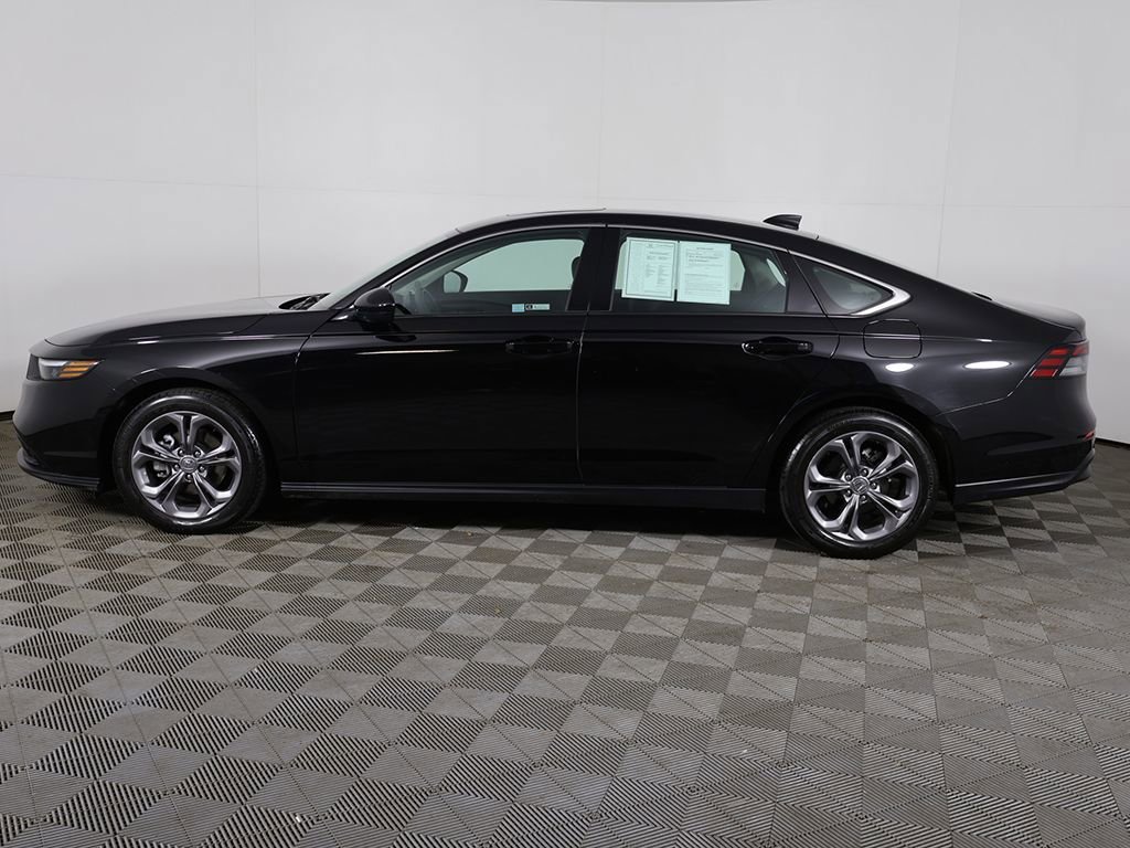 Certified 2024 Honda Accord EX image 17