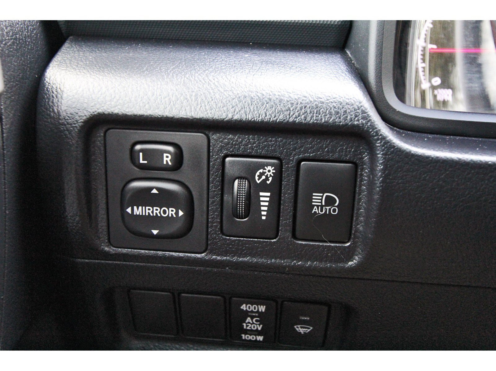 Used 2023 Toyota 4Runner SR5 AWD/4WD image 19