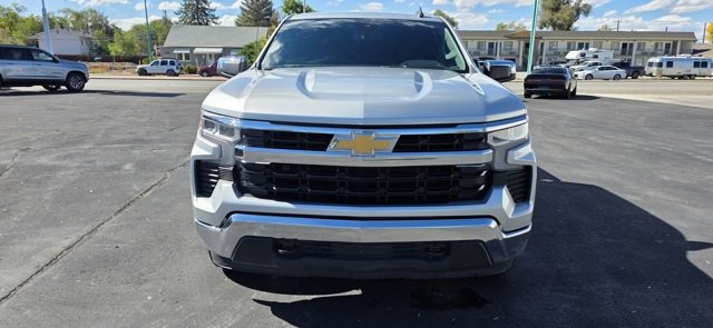 Used 2022 Chevrolet Silverado 1500 LT image 2