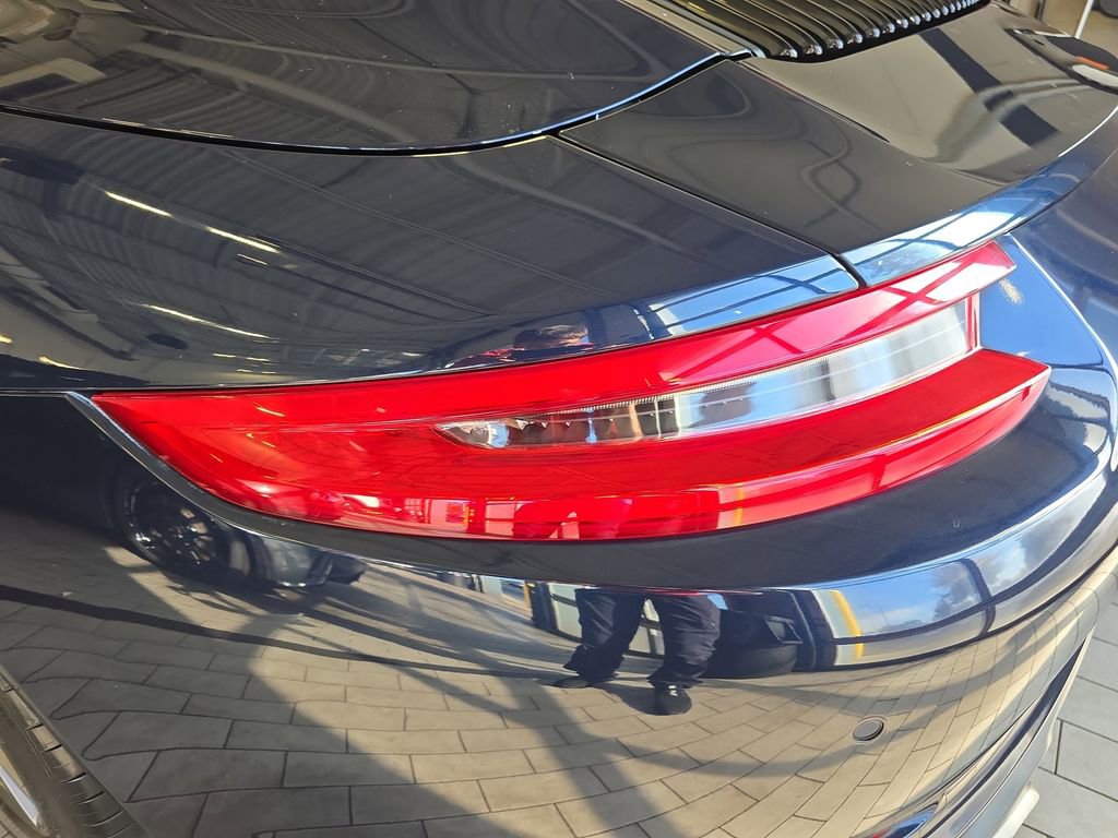 Used 2018 Porsche 911 Carrera image 35