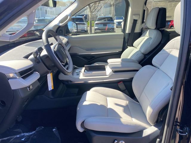 New 2026 Lincoln Navigator Reserve w/ Jet Appearance Package AWD/4WD image 10