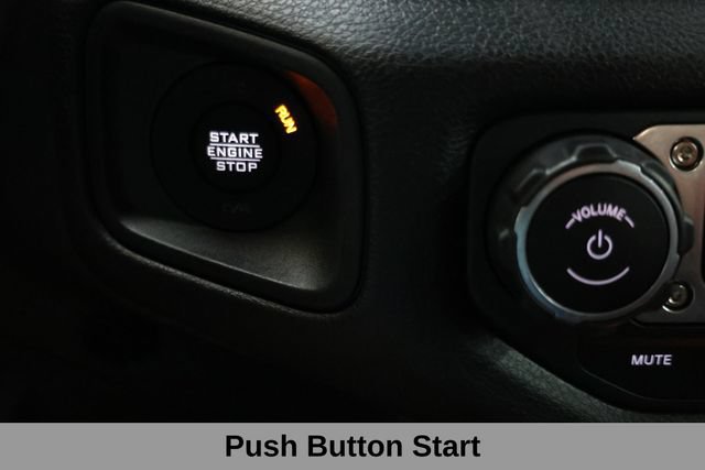 Used 2025 Jeep Wrangler Unlimited Sport AWD/4WD image 32
