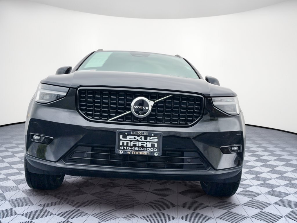 Used 2024 Volvo XC40 B5 Plus w/ Protection Package Premier AWD/4WD image 6