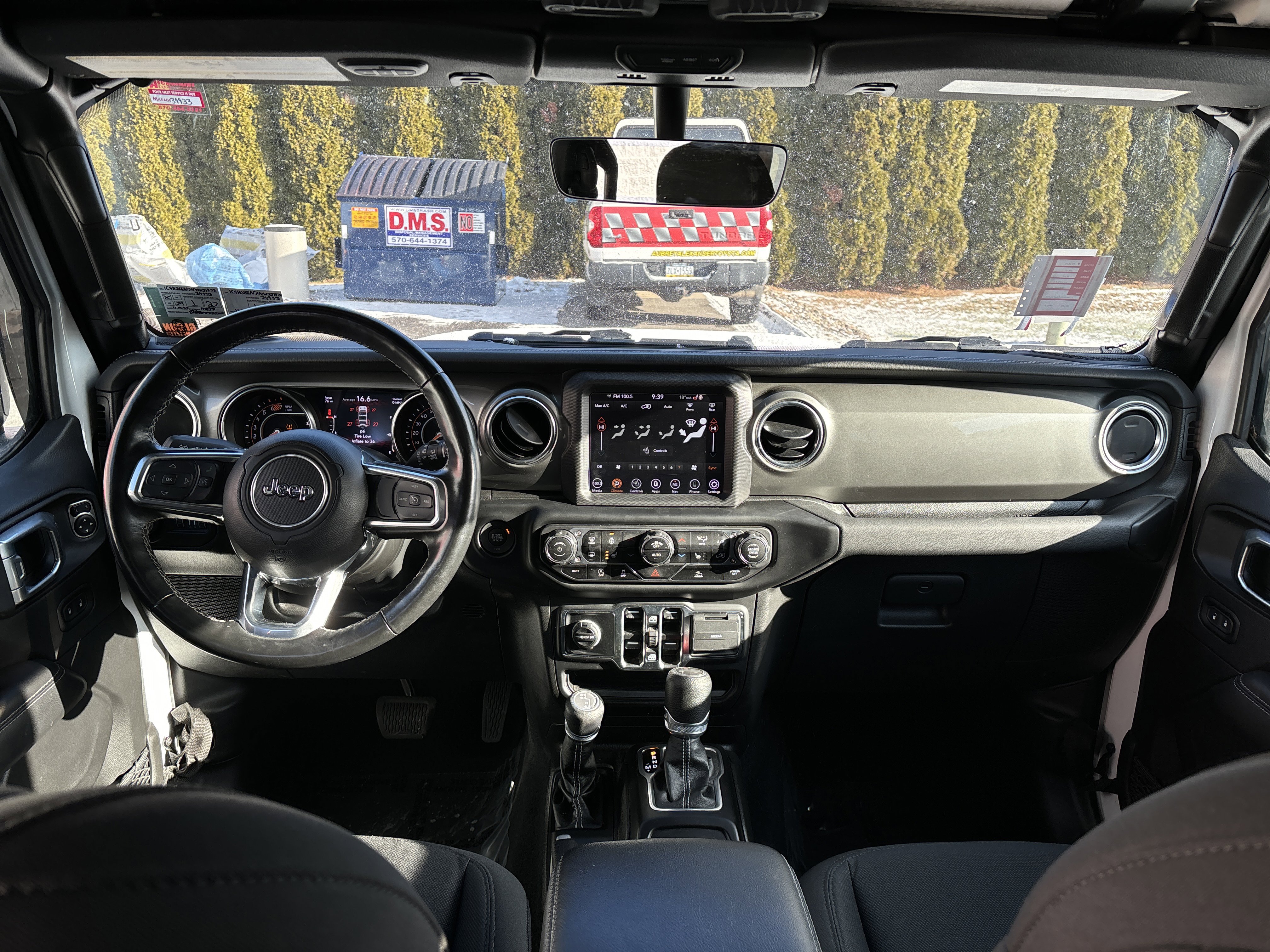 Used 2022 Jeep Wrangler Unlimited Sahara w/ LED Lighting Group image 15