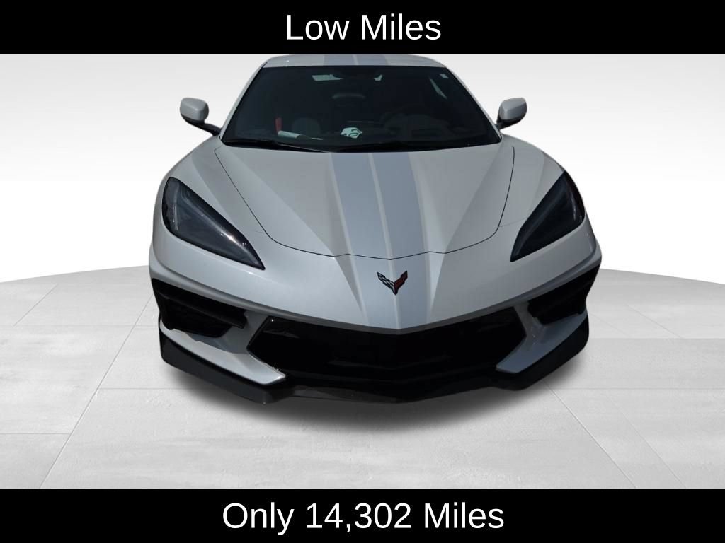 Used 2023 Chevrolet Corvette Stingray Premium Conv w/ Z51 Performance Package RWD image 2
