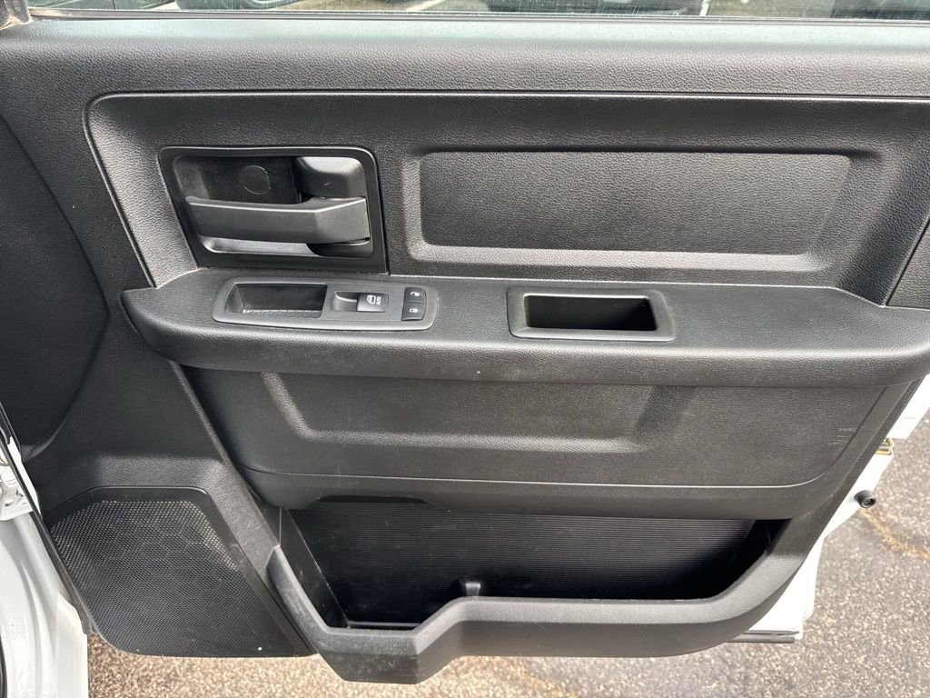 Used 2024 RAM 3500 Tradesman image 31