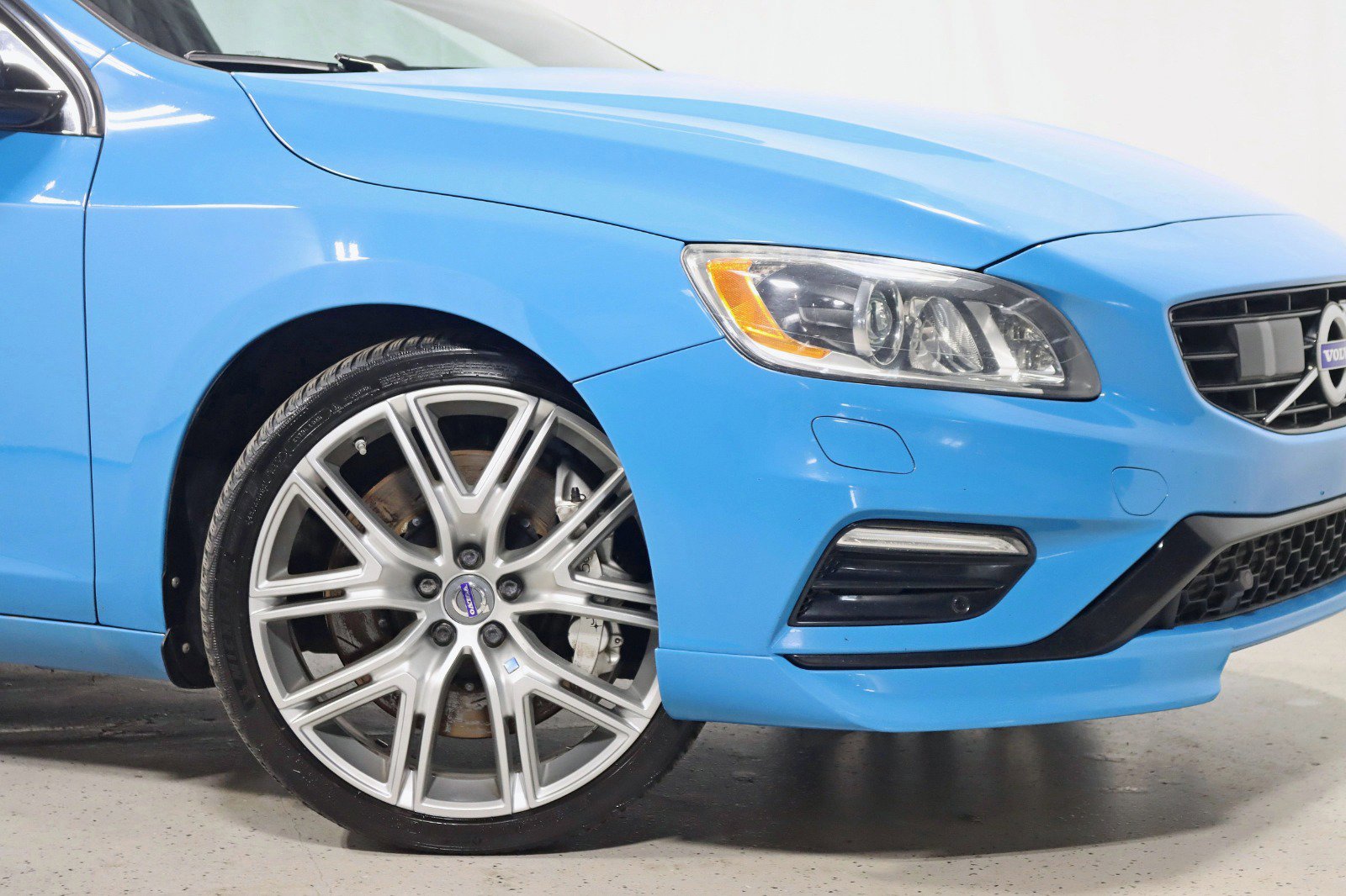 Used 2017 Volvo V60 T6 Polestar image 4