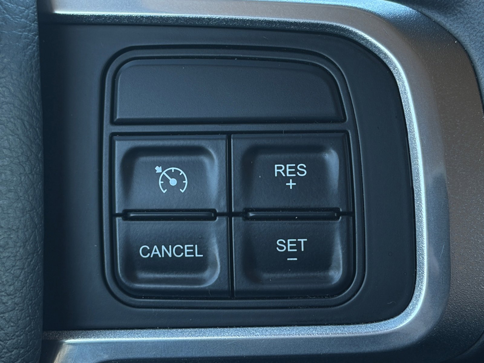 Used 2020 RAM 2500 Laramie image 27