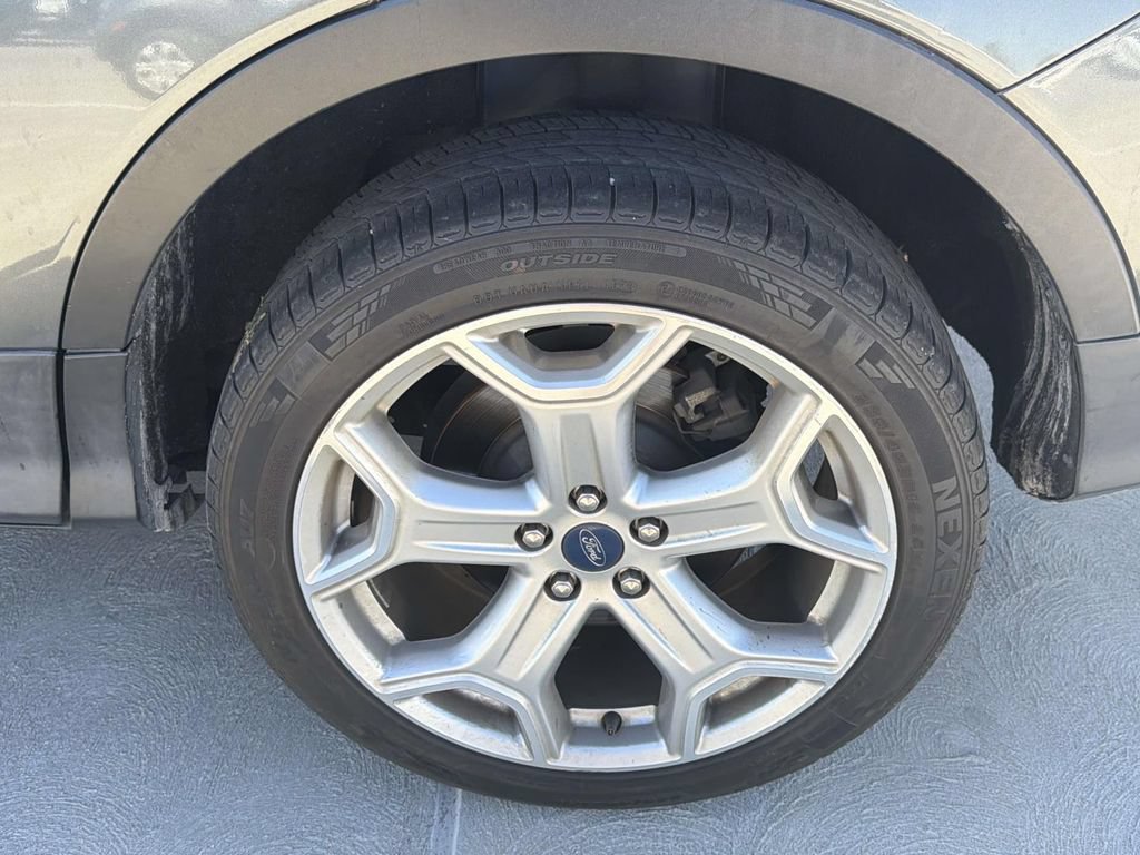Used 2019 Ford Escape Titanium FWD image 20