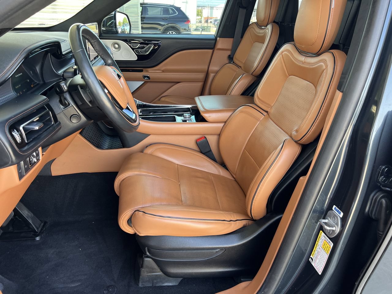 Used 2021 Lincoln Aviator Black Label w/ Dynamic Handling Package AWD/4WD image 8