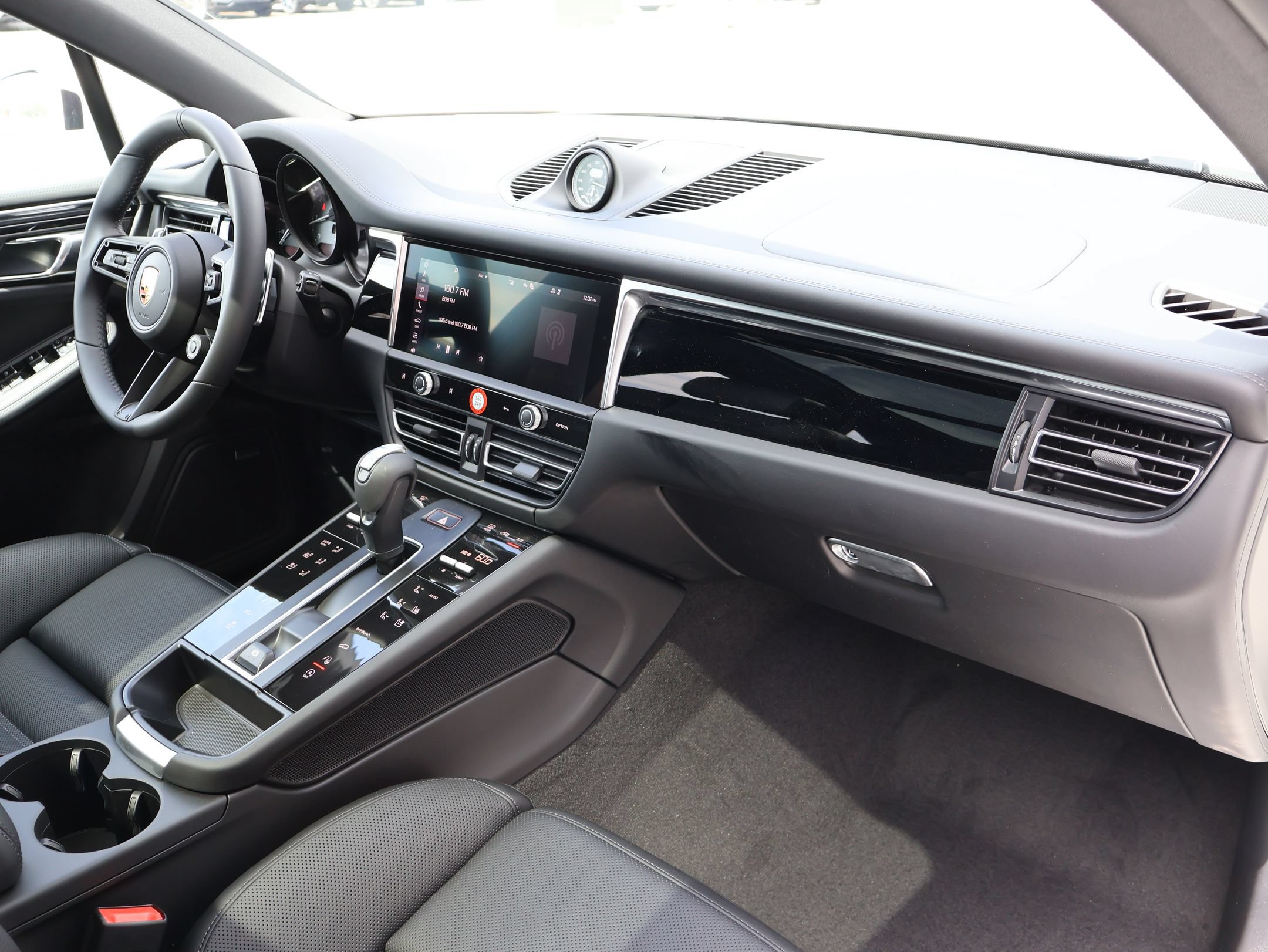 New 2026 Porsche Macan S AWD/4WD image 27