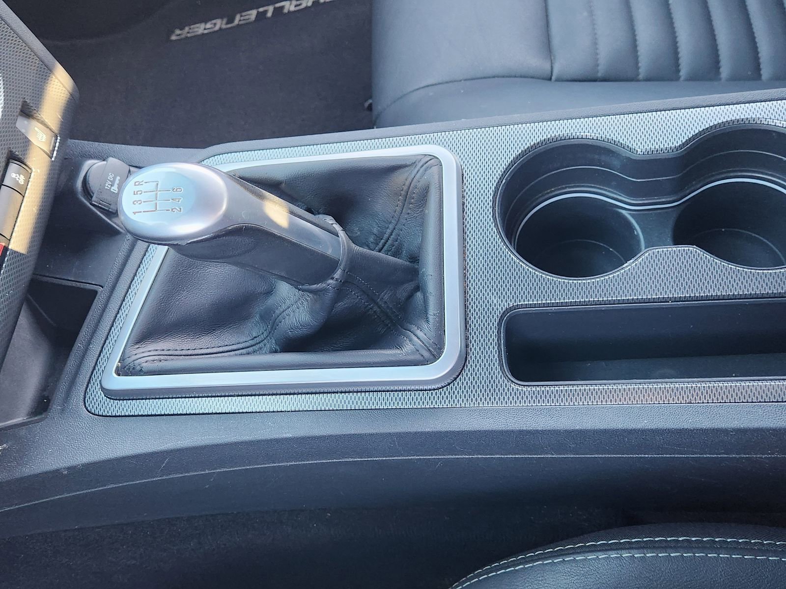 Used 2011 Dodge Challenger R/T image 23