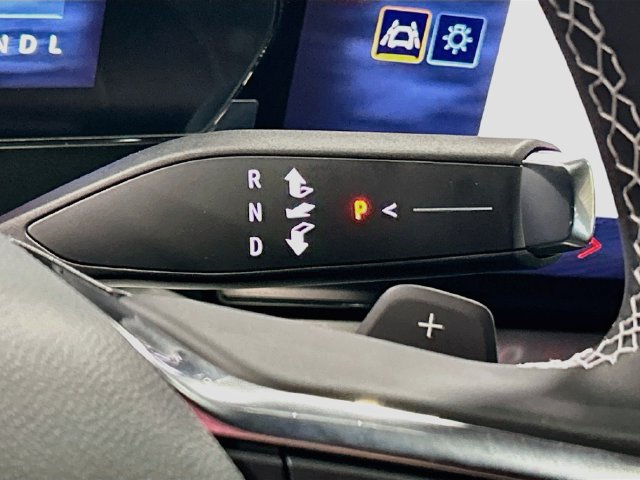 New 2027 Chevrolet Traverse LT w/ Sun and Wheel Package FWD image 19