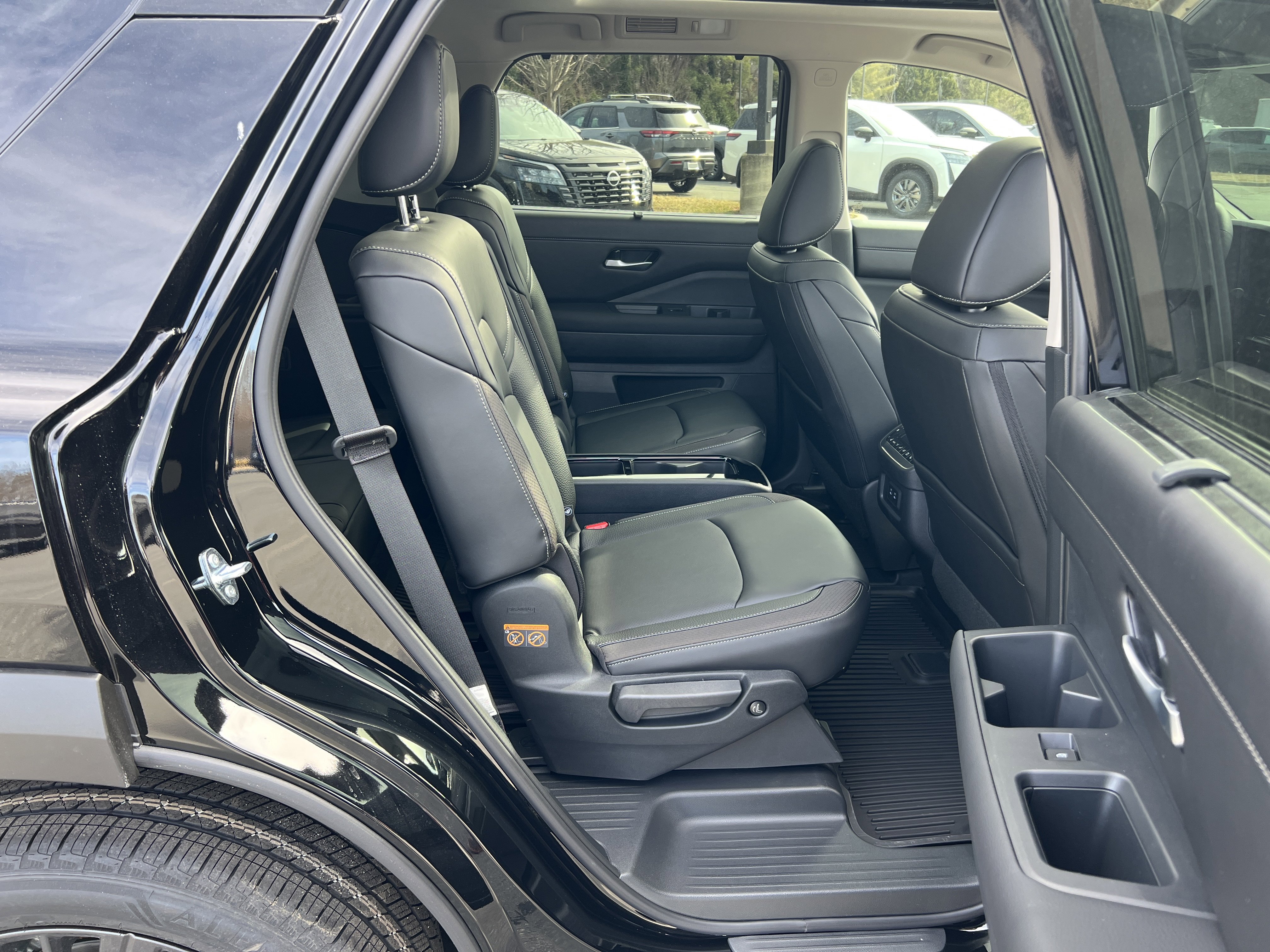 New 2026 Nissan Pathfinder SL image 28