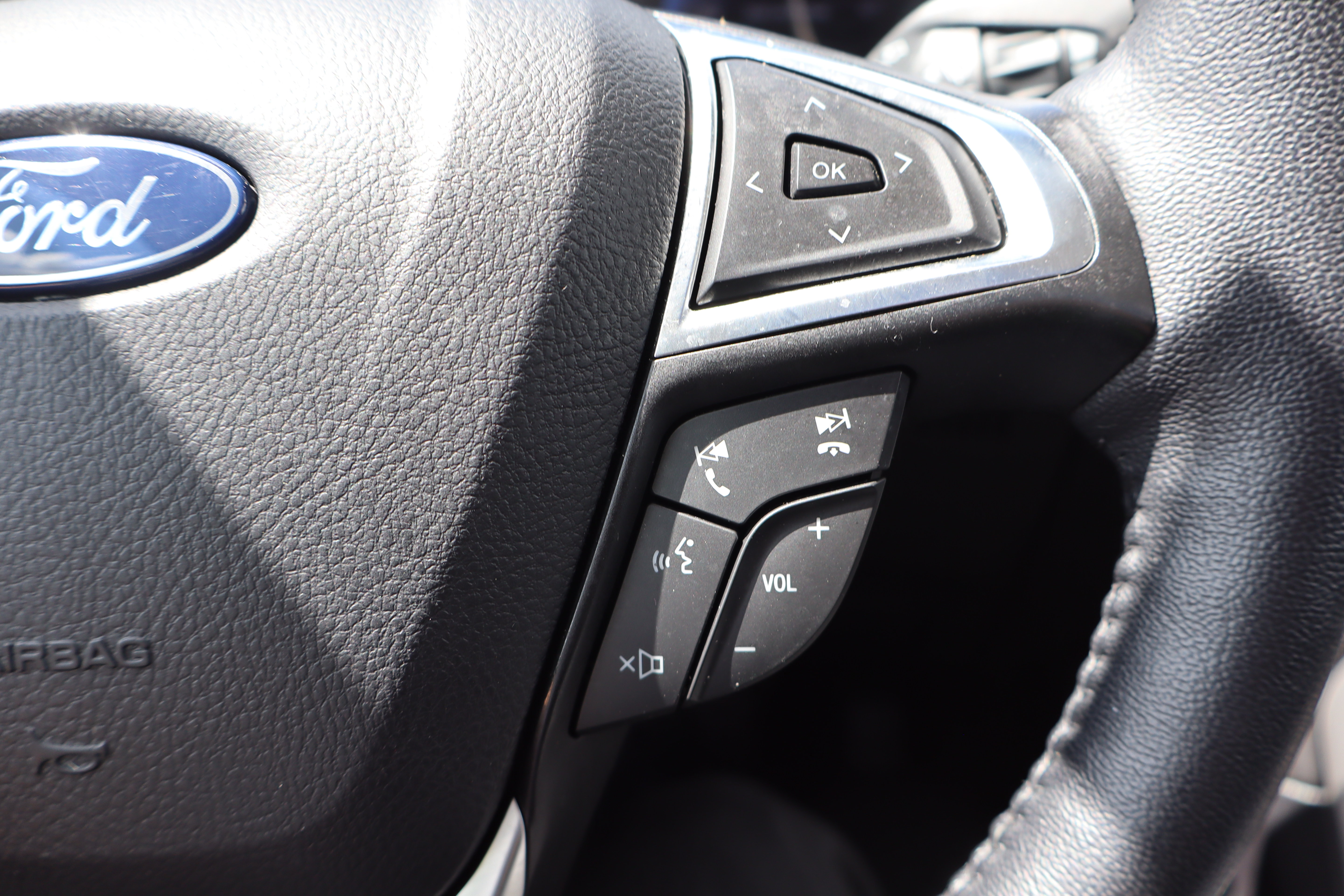 Used 2024 Ford Edge SEL w/ Convenience Package AWD/4WD image 18