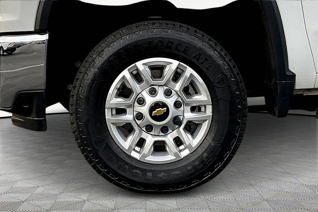 Used 2022 Chevrolet Silverado 2500 LT image 32