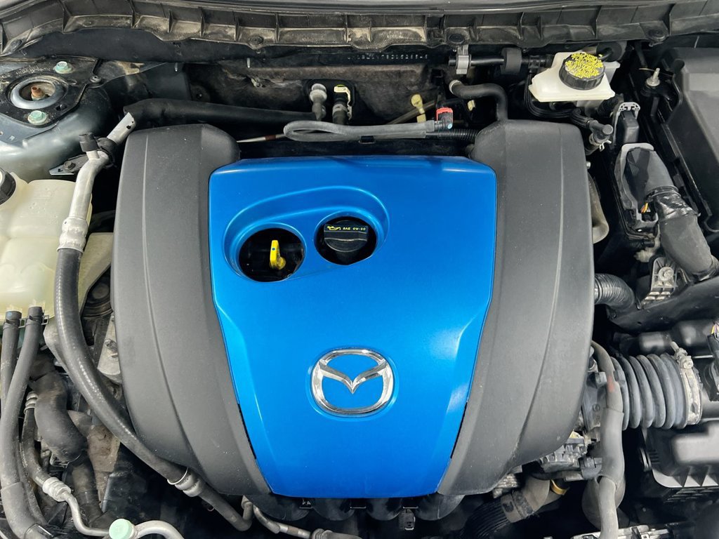 Used 2012 MAZDA MAZDA3 i Touring FWD image 23
