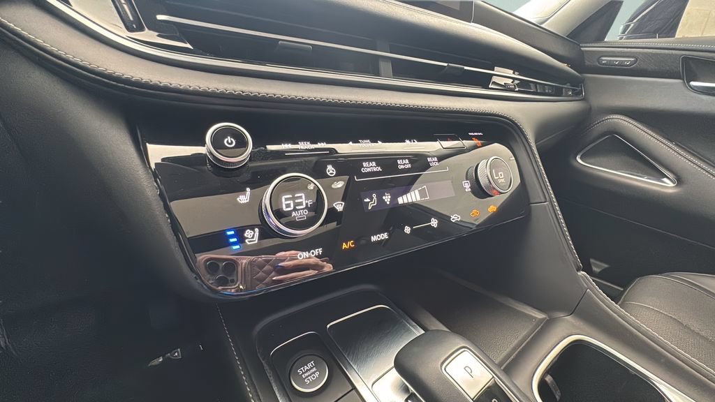 Used 2023 INFINITI QX60 Sensory AWD/4WD image 26