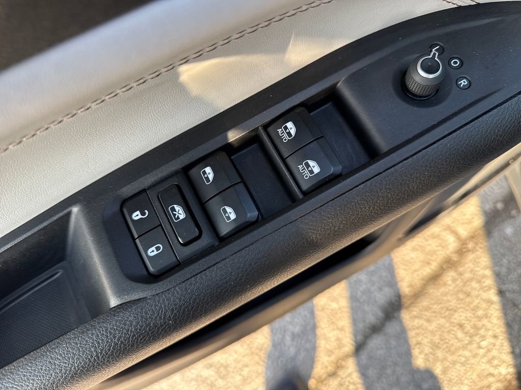 Used 2023 Jeep Compass Limited image 14