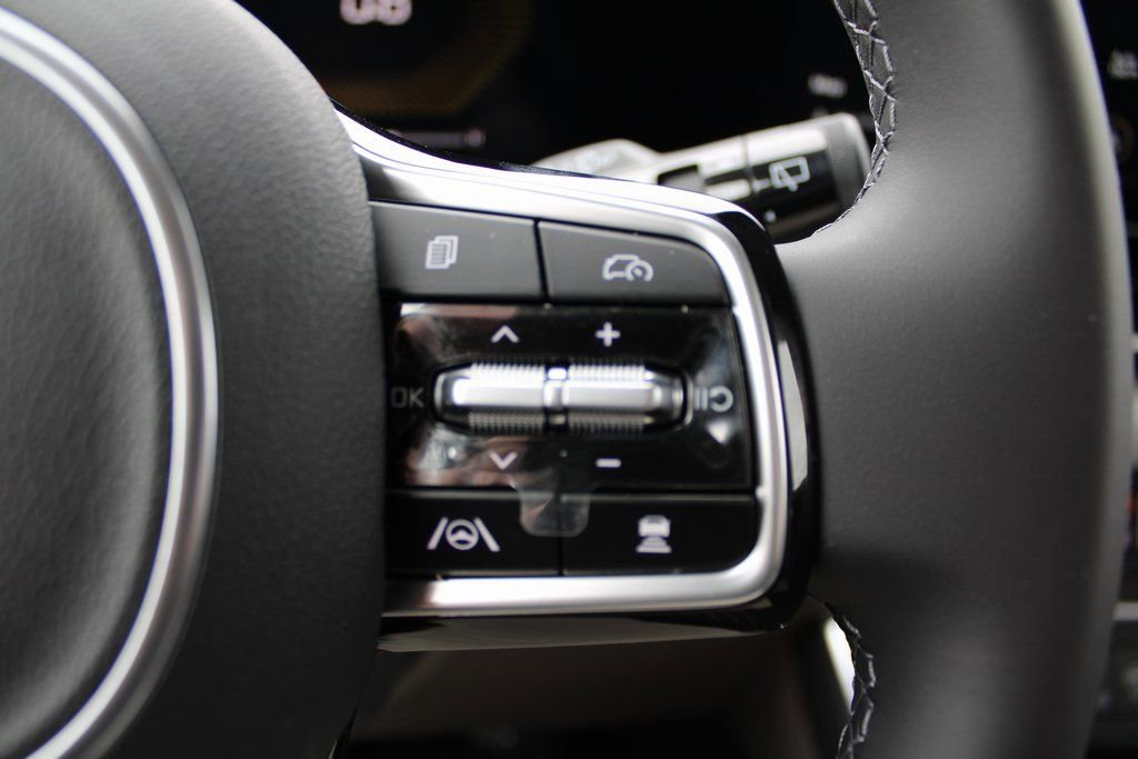 New 2026 Kia Carnival EX FWD image 22
