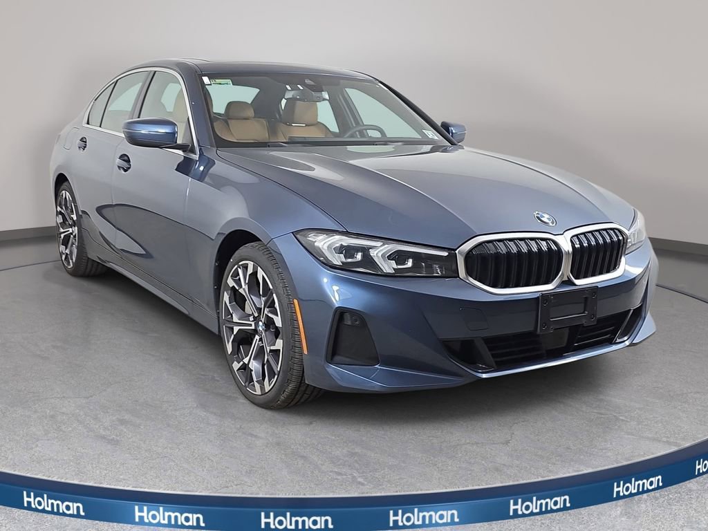 Used 2025 BMW 330i xDrive Sedan w/ Premium Package AWD/4WD image 4