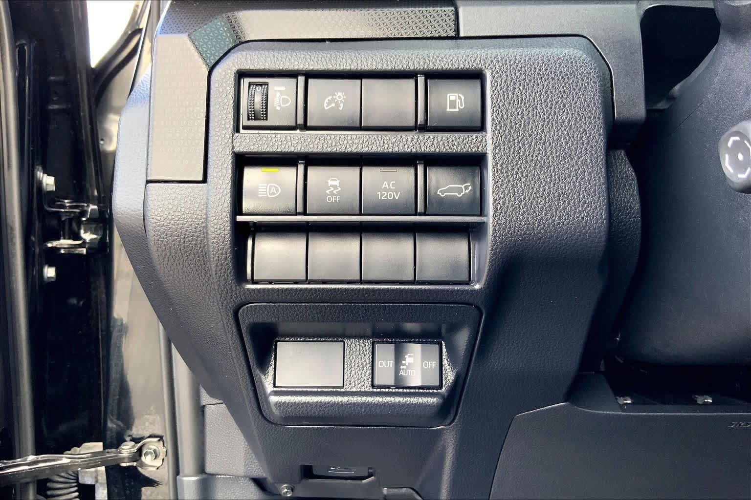Certified 2025 Toyota 4Runner Limited image 33