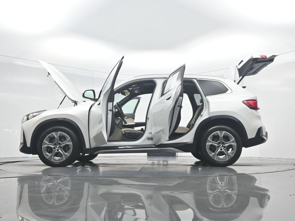 Used 2023 BMW X1 xDrive28i w/ Convenience Package AWD/4WD image 58
