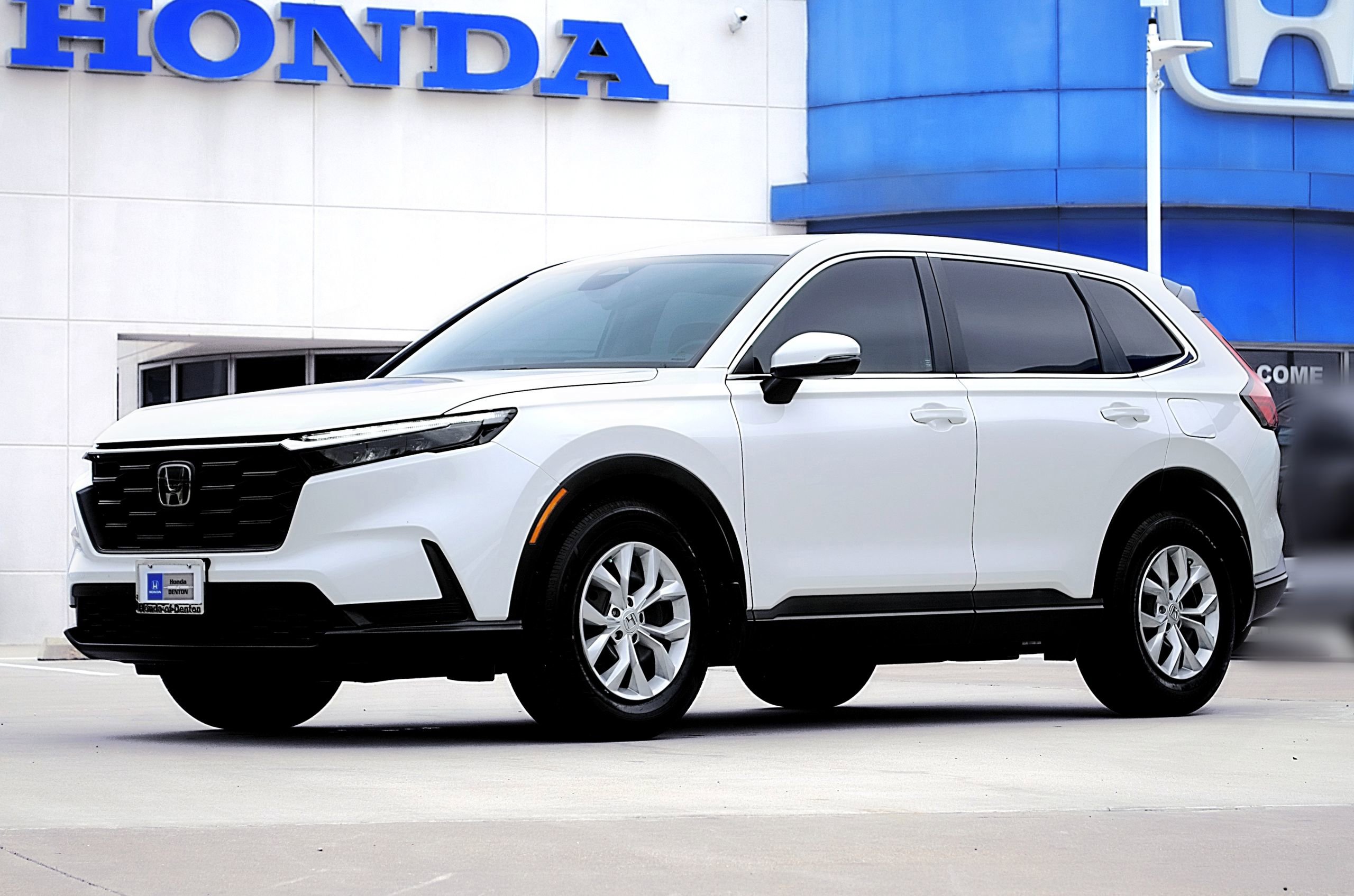 Used 2024 Honda CR-V LX image 1
