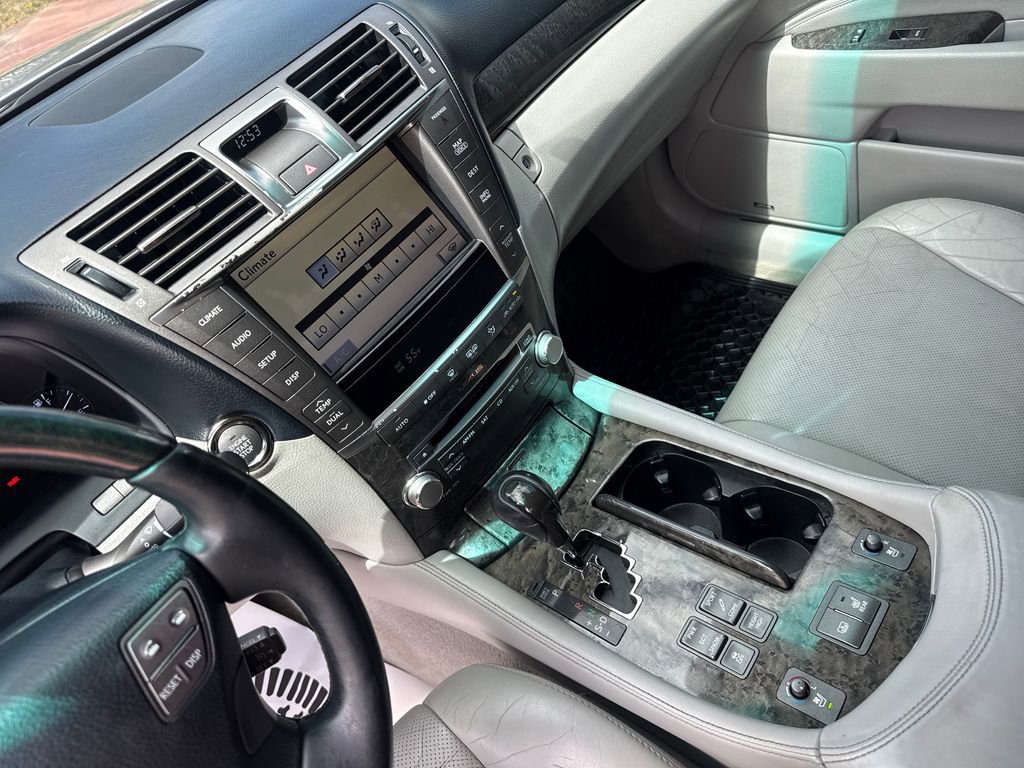 Used 2010 Lexus LS 460 AWD image 14
