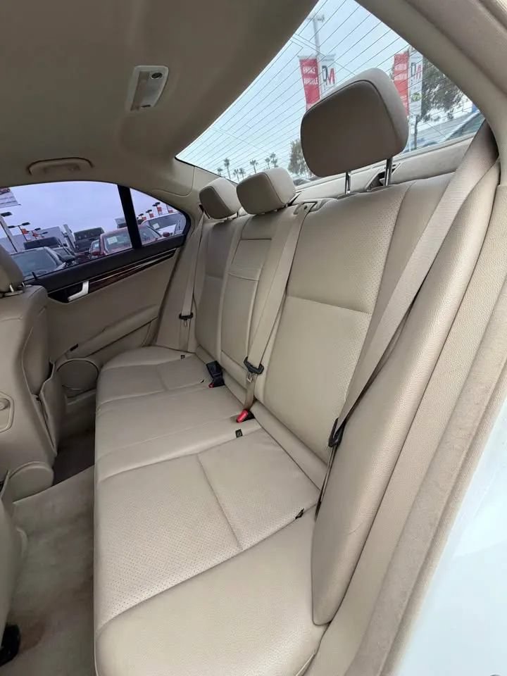 Used 2013 Mercedes-Benz C 250 Sedan image 8