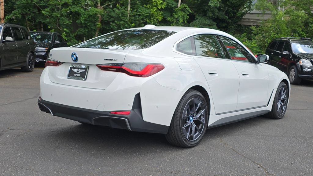 Used 2023 BMW i4 eDrive40 w/ Premium Package RWD image 4