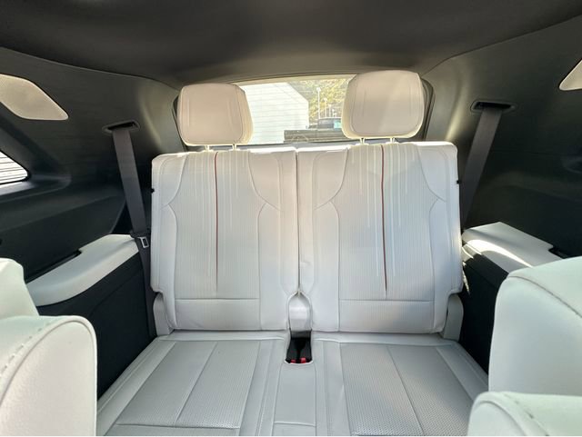 New 2026 Cadillac Vistiq Luxury AWD/4WD image 16