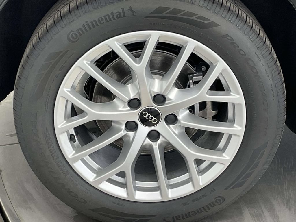 New 2026 Audi Q3 quattro 2.0T AWD/4WD image 13
