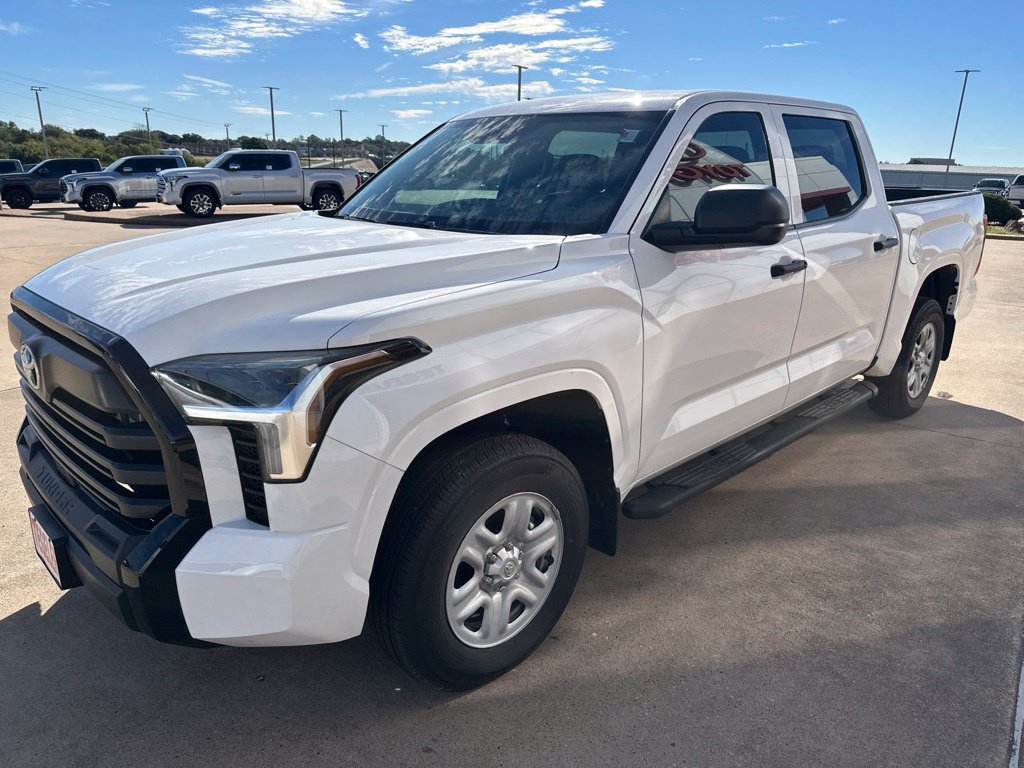 Used 2026 Toyota Tundra SR AWD/4WD image 3