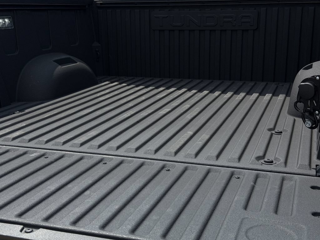 Used 2024 Toyota Tundra Limited AWD/4WD image 29