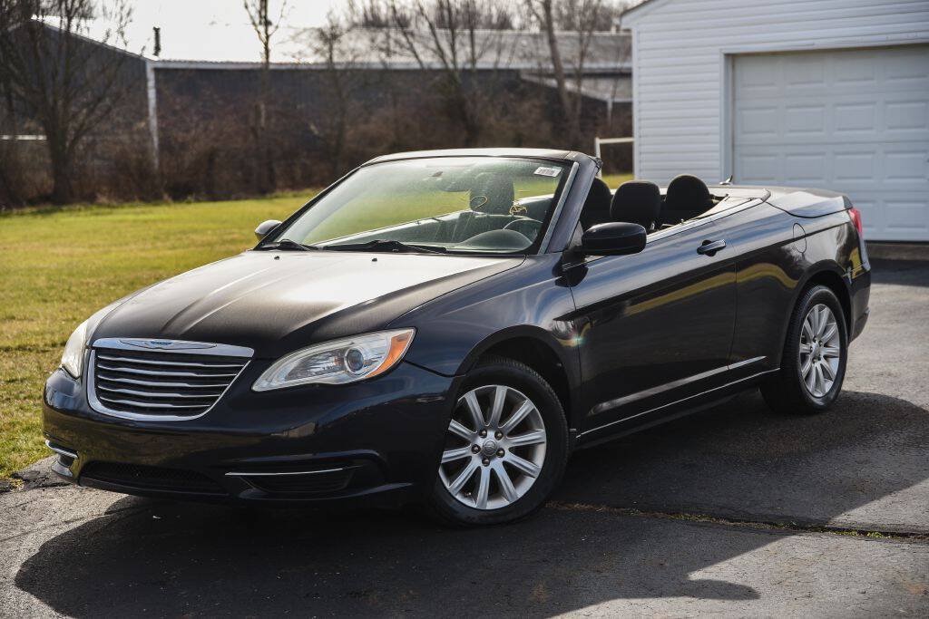 Used 2012 Chrysler 200 Touring FWD image 35
