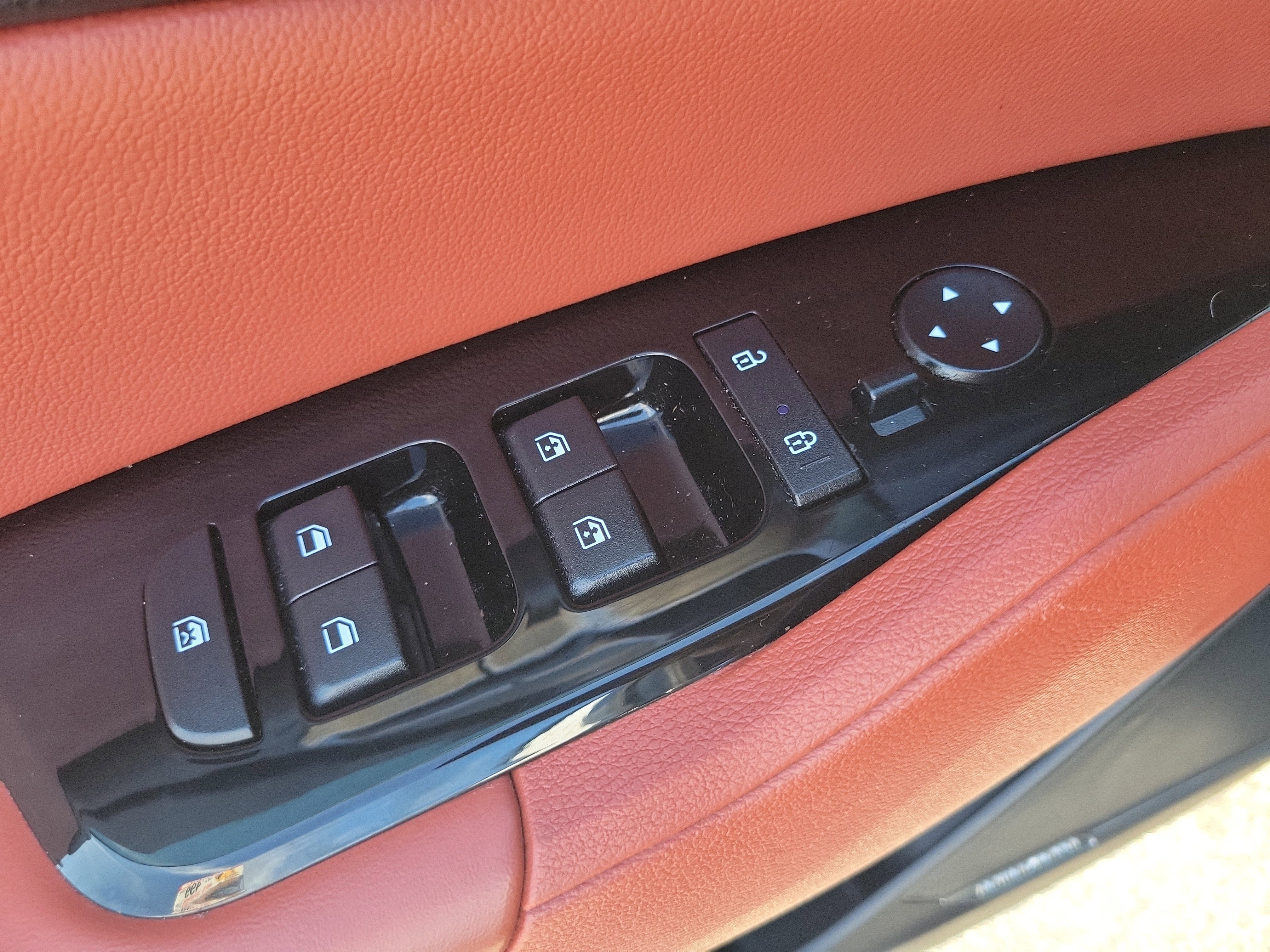 Used 2024 Kia Sportage SX image 22