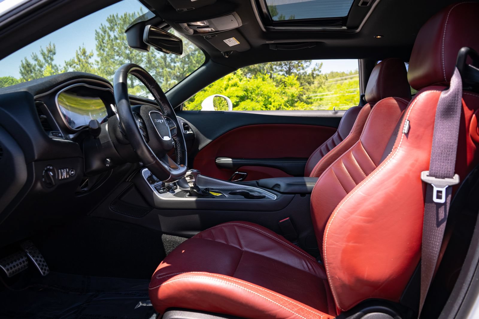 Used 2019 Dodge Challenger SRT Hellcat RWD image 24