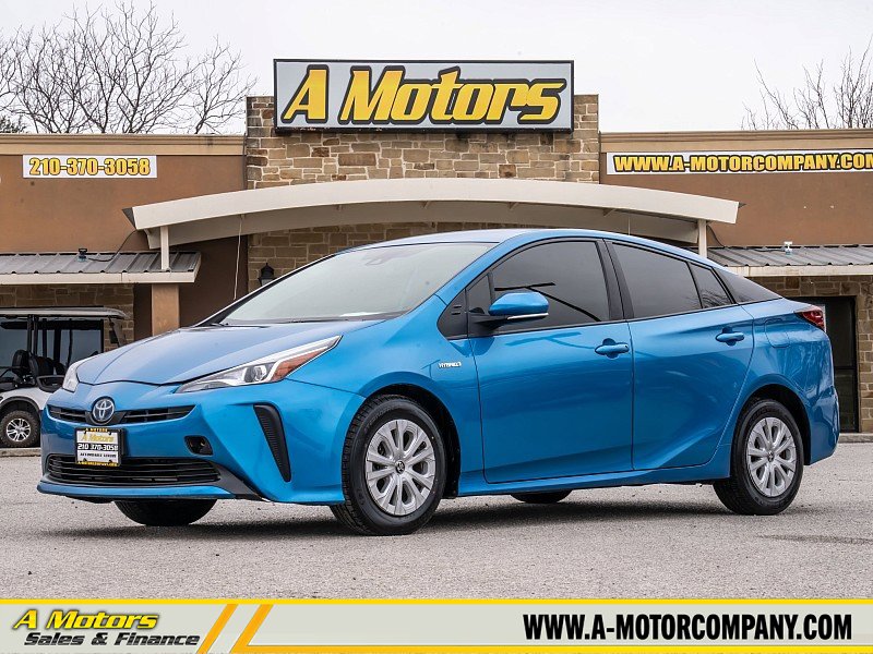 Used 2022 Toyota Prius L Eco FWD image 1
