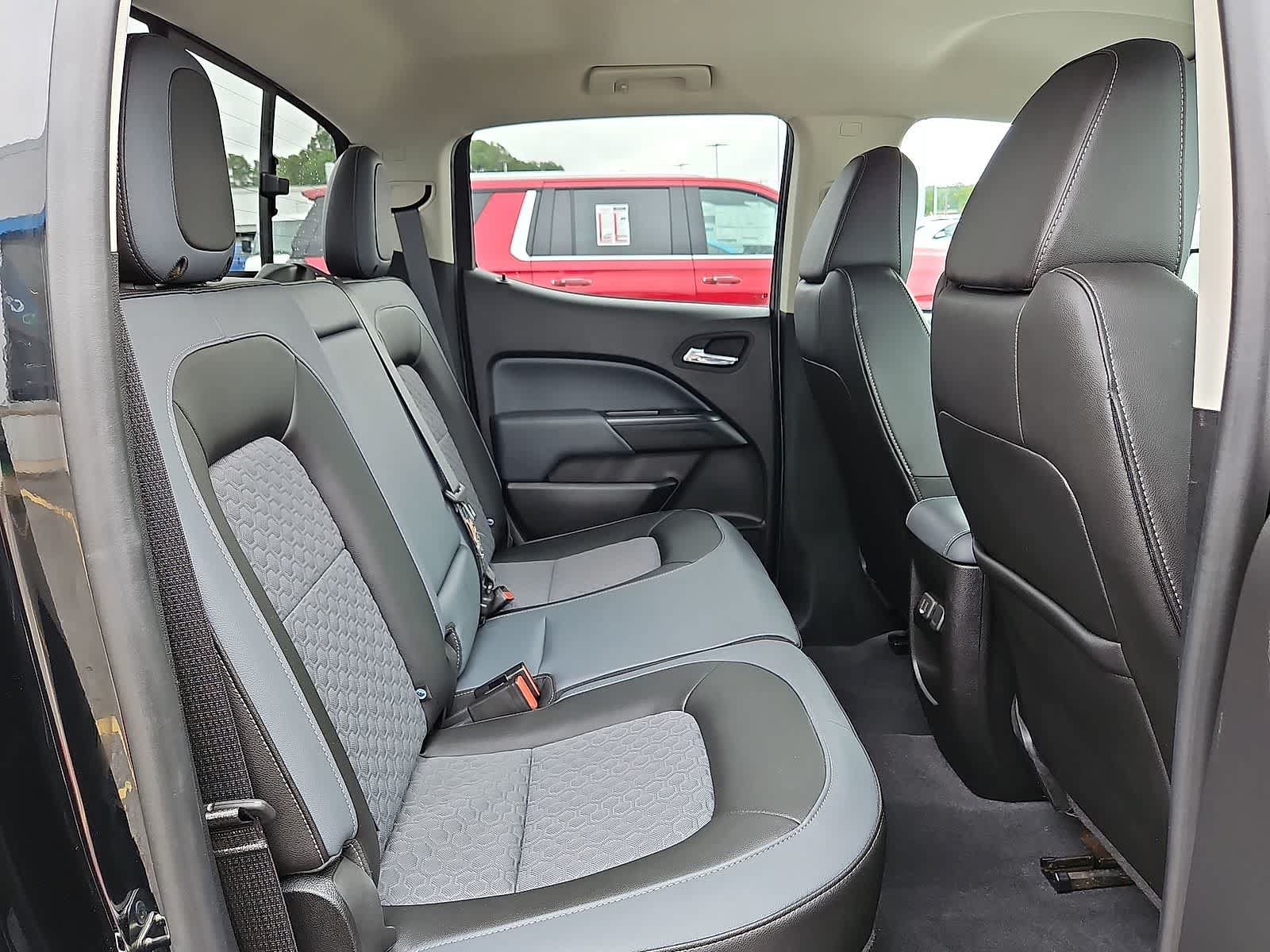 Used 2019 Chevrolet Colorado Z71 AWD/4WD image 29