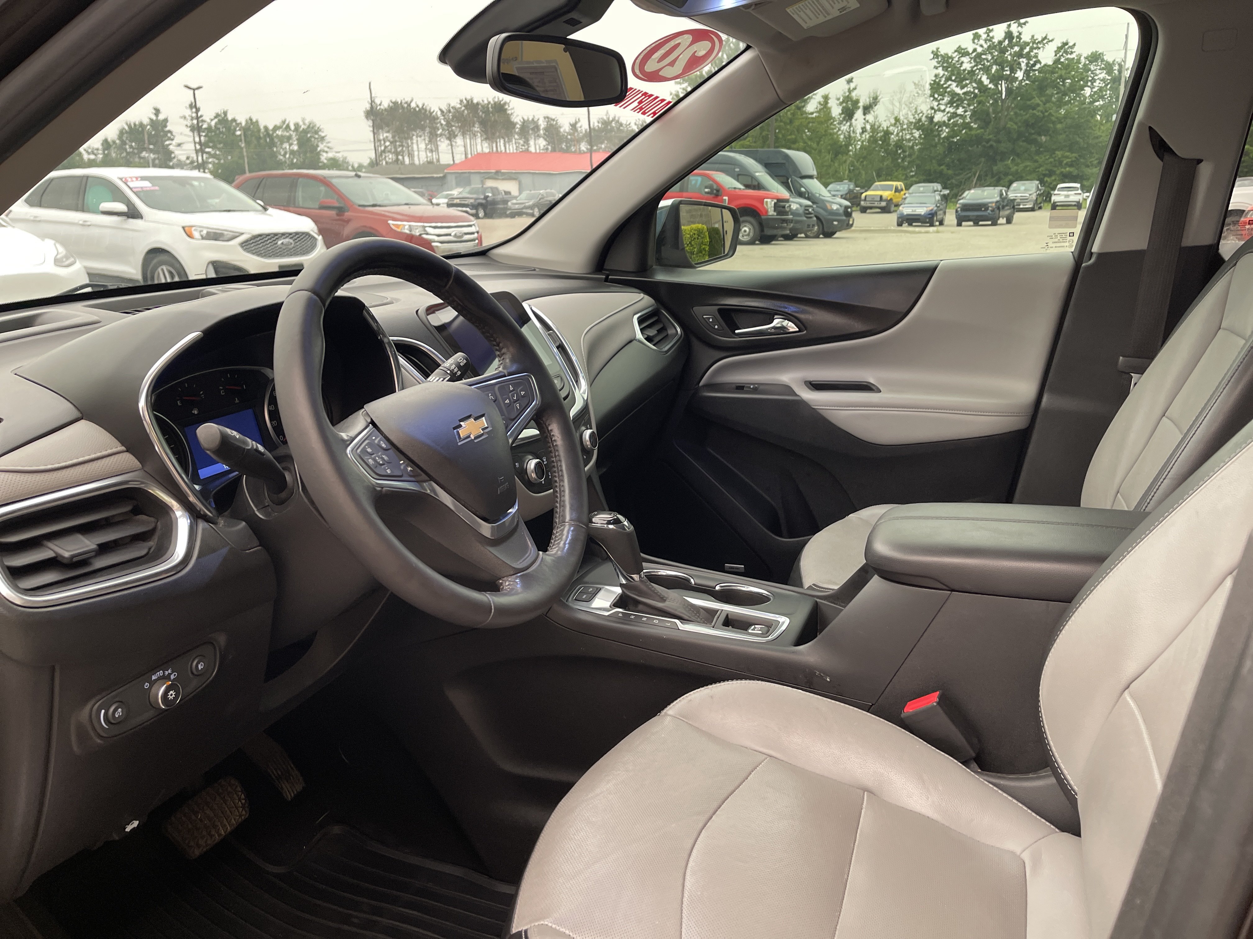 Used 2020 Chevrolet Equinox Premier AWD/4WD image 11